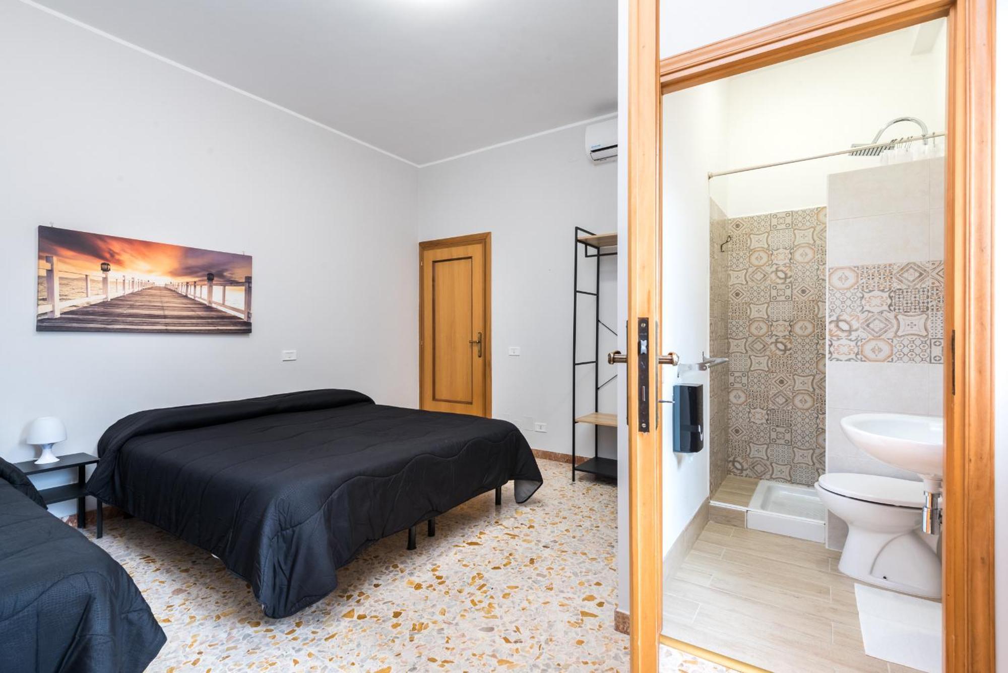 Travelershome Ciampino&Morena Guesthouse Rom Exterior foto