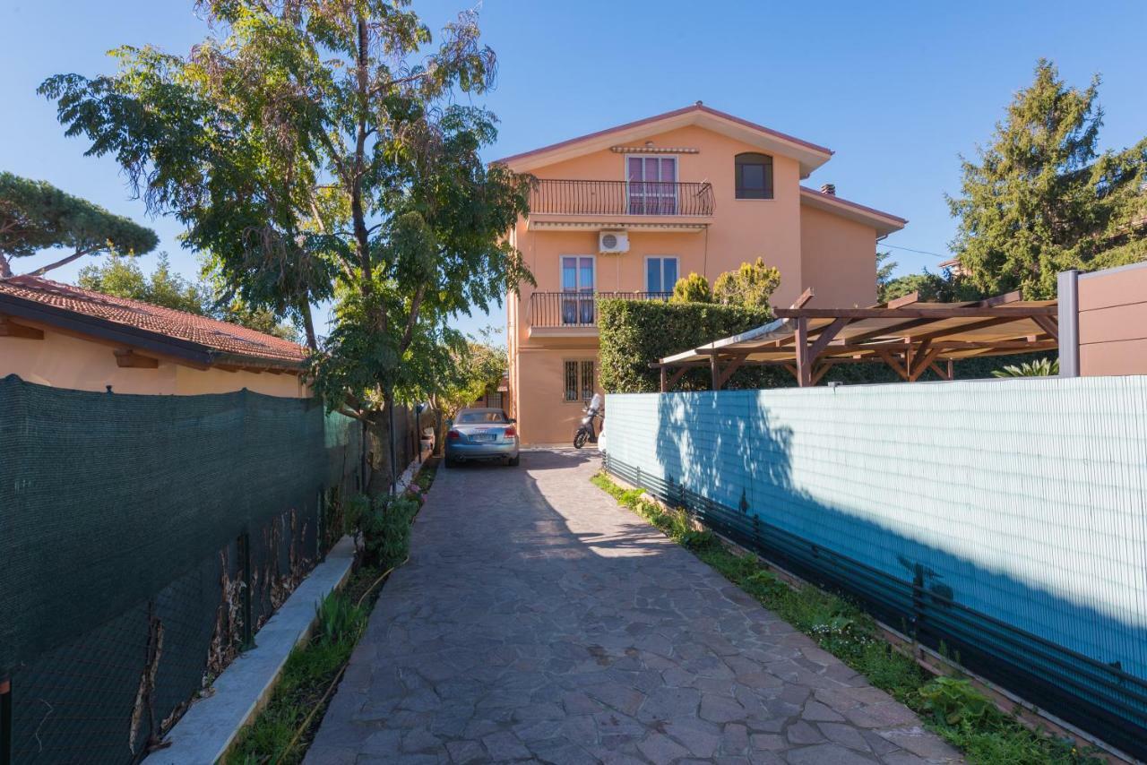 Travelershome Ciampino&Morena Guesthouse Rom Exterior foto